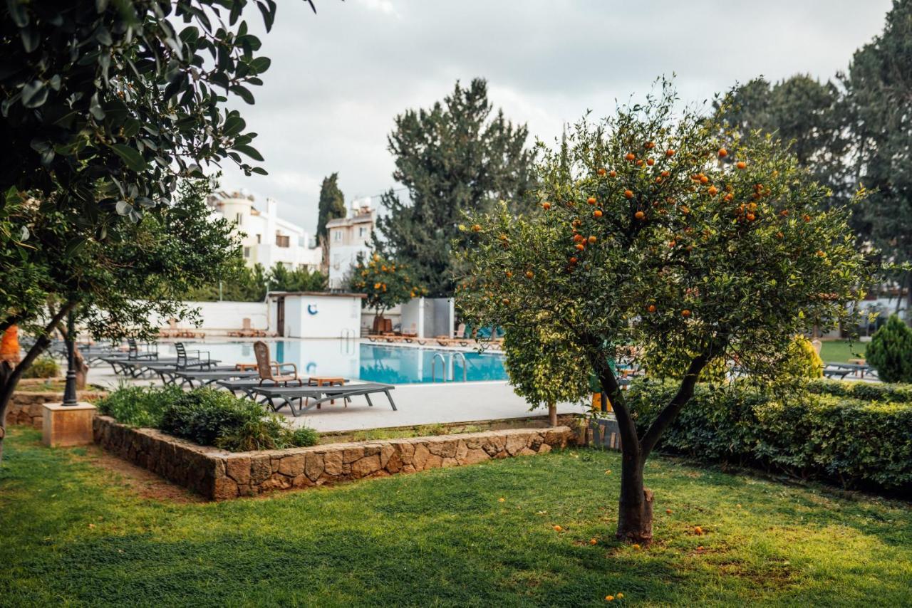 Hotel Pia Bella Kyrenia  Exterior foto